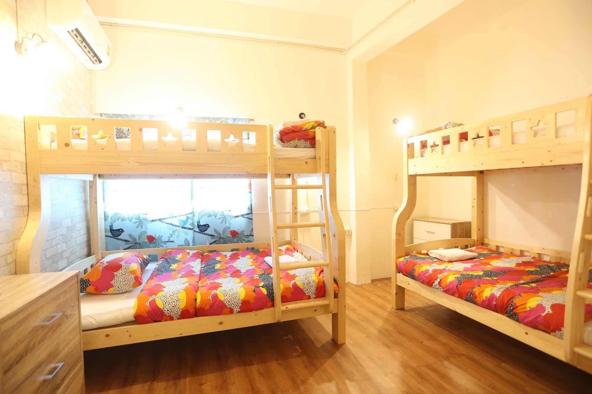Blue Jasmine Hostel 방콕 외부 사진